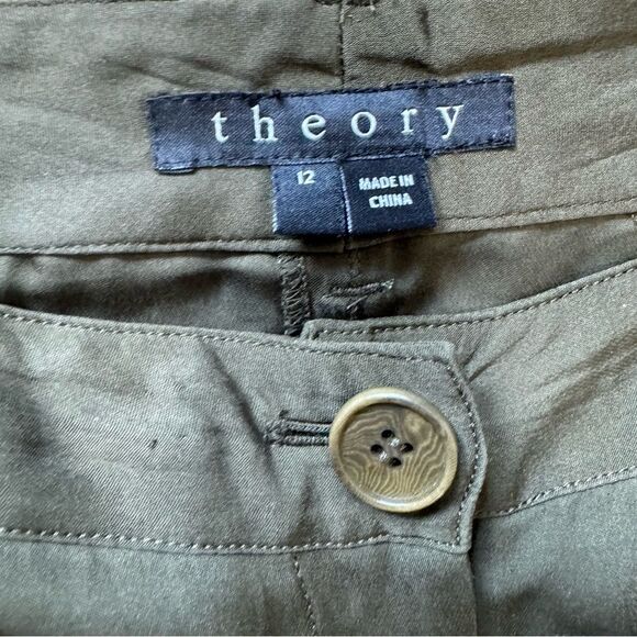 Revolve Theory Cargo Pants HANNON MODERN SILK PANTS IN DARK LAUREL - Picture 8 of 9